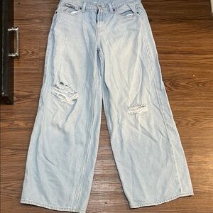 Light Blue Distressed Women's Jeans
